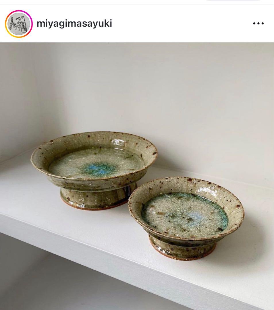 宮城陶器_ 宮城正幸 脚付き 青磁釉　お皿