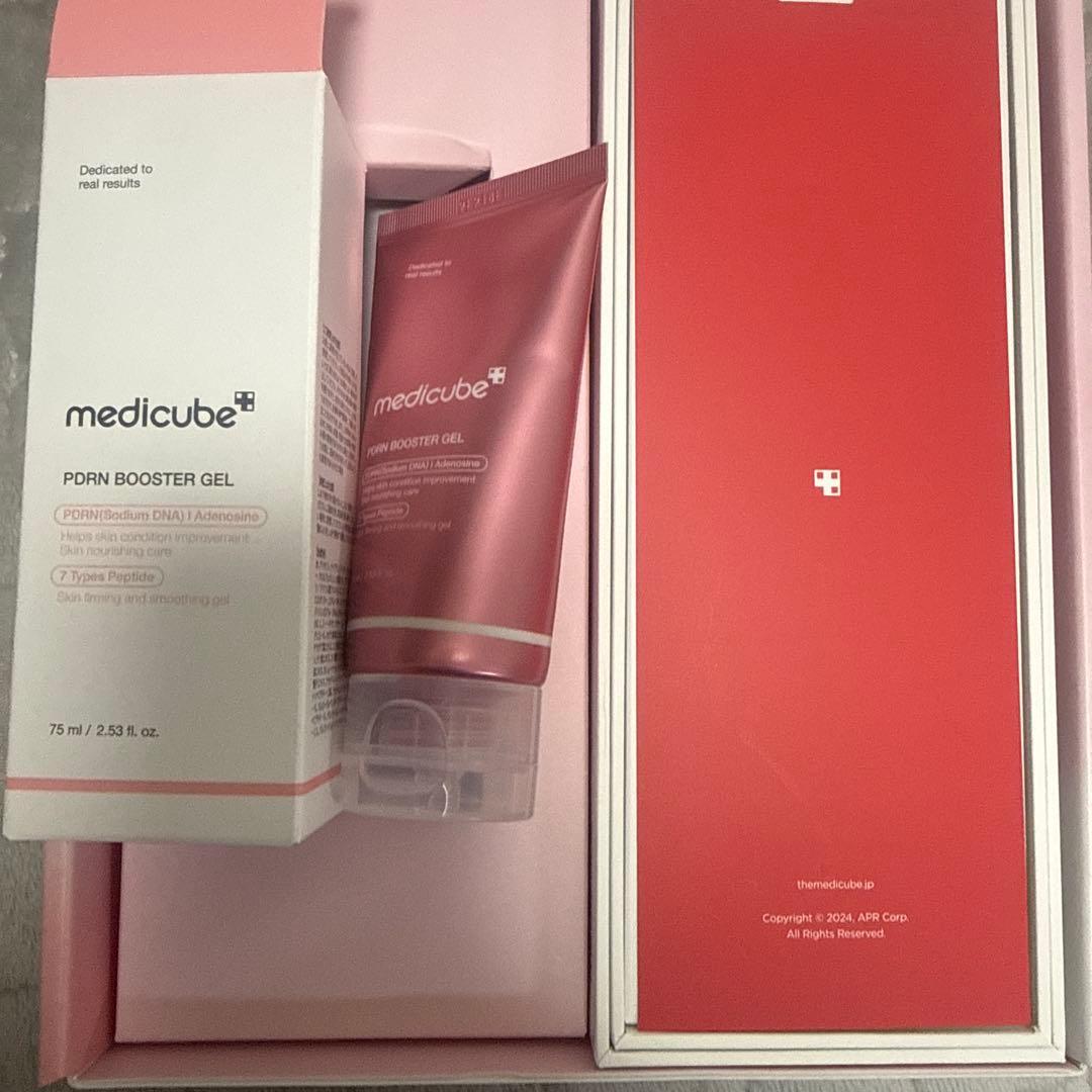 AGE-R ブースタープロピンク特別セット　MEDICUBE｜メディキューブ