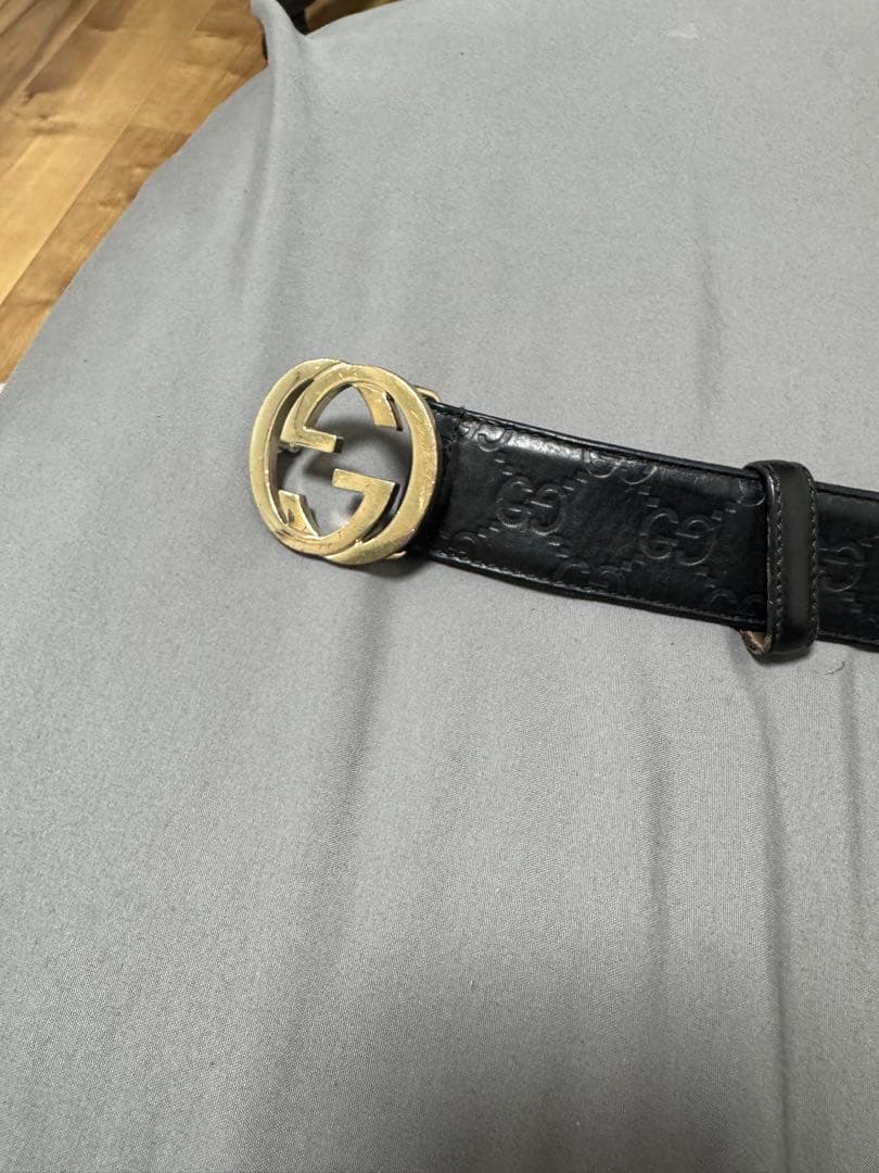 GUCCI ダブルGバックル 黒レザーベルト　成人式に是非！！