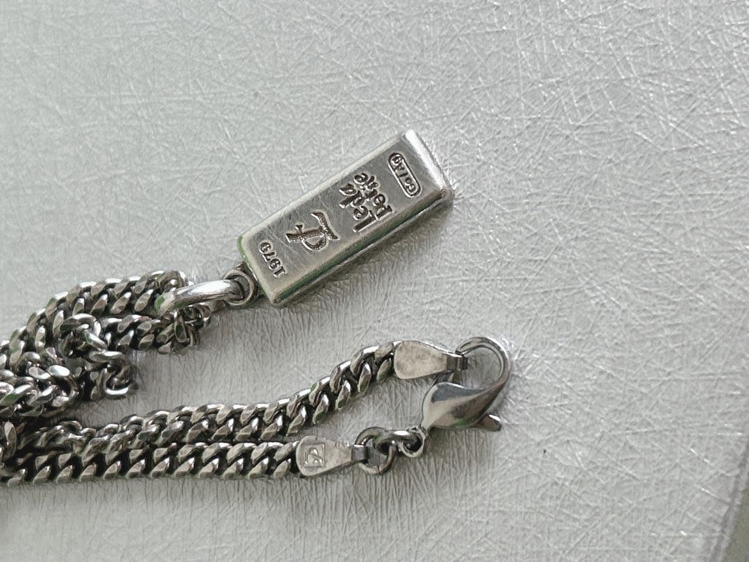 Leda Silmaネックレス