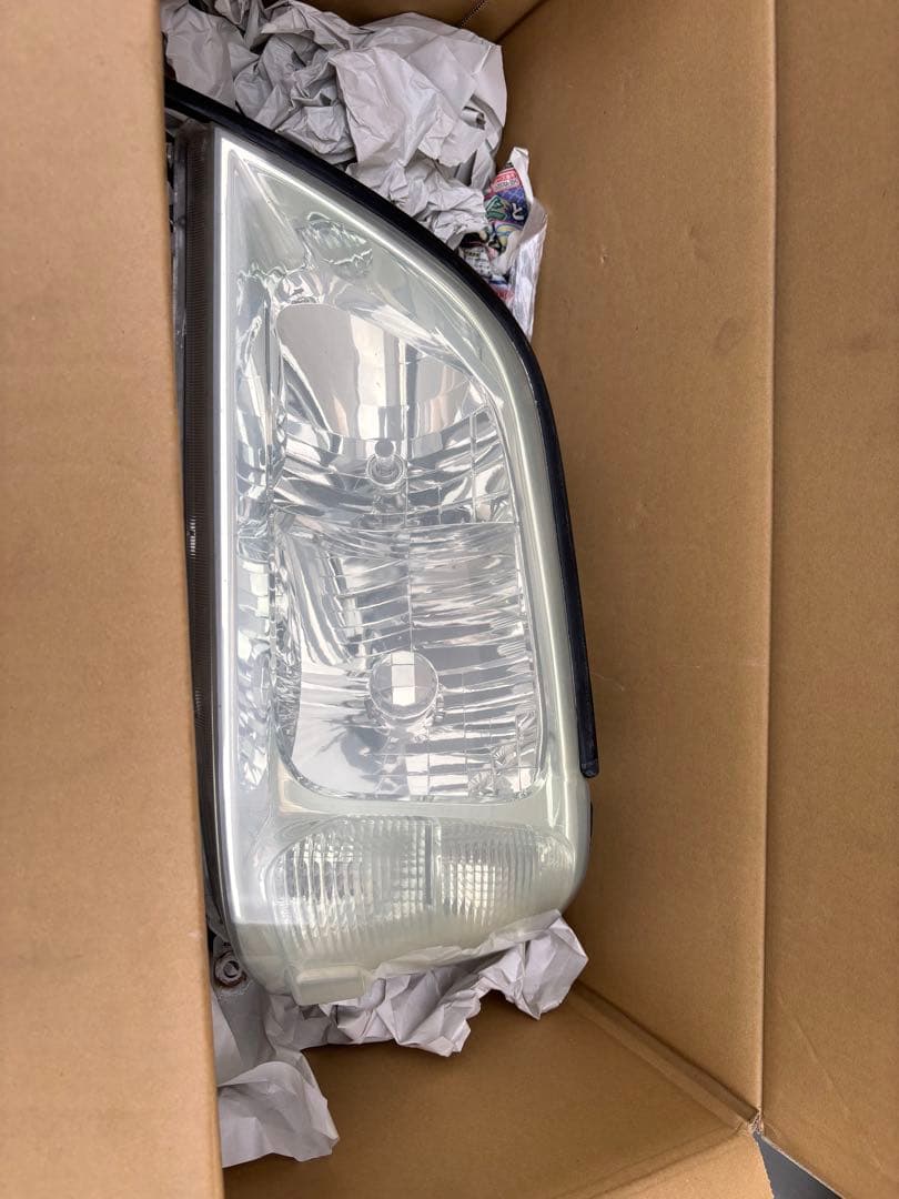 17クラウン ヘッドライト