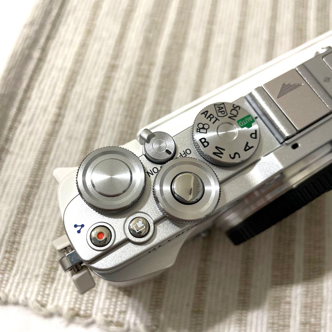 オリンパスPEN E-P7 M.ZUIKO DIGITAL 17mm f1.8