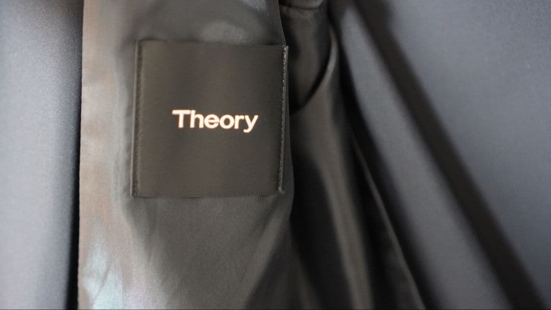 Theory ビジネスジャケット 黒　ウォッシャブル