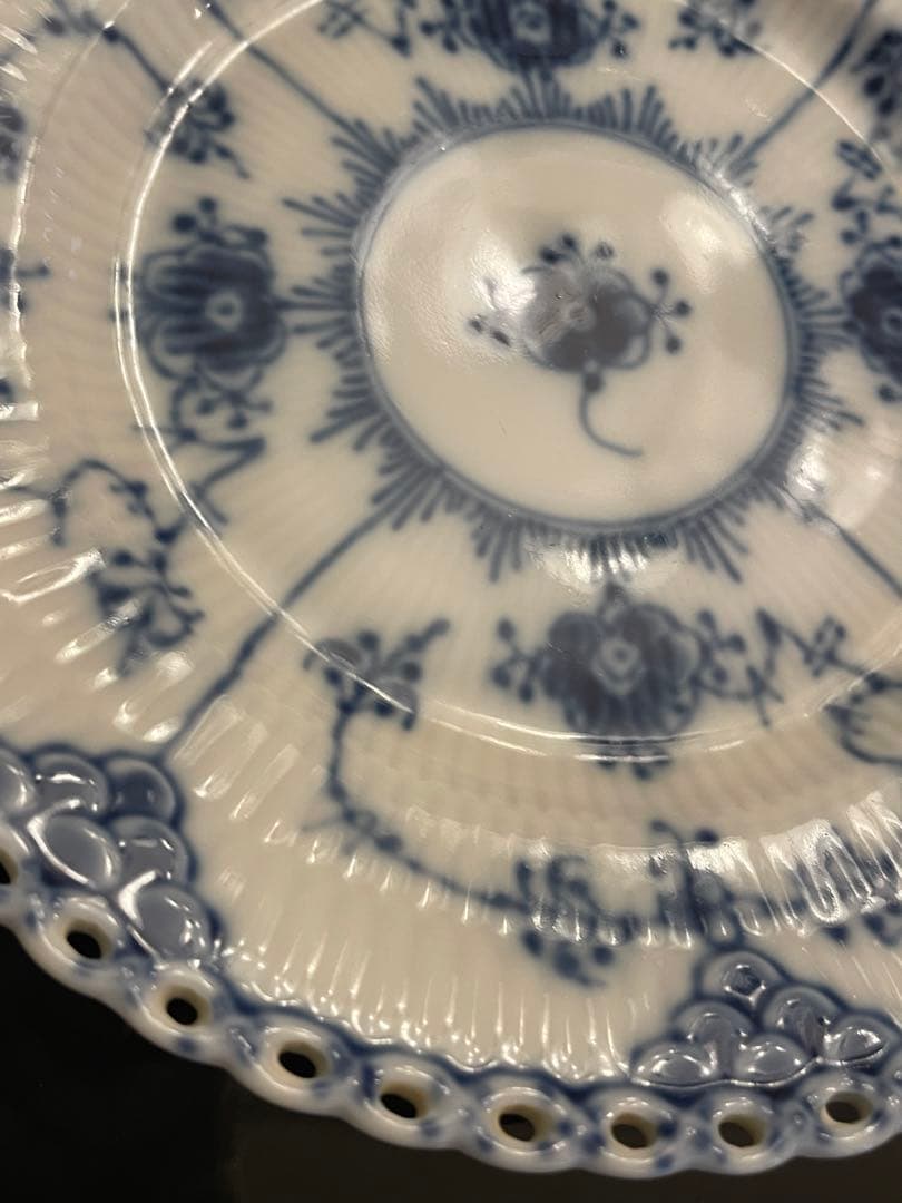 ロイヤルコペンハーゲン ブルーフルーテッド フルレース プレート 15cm