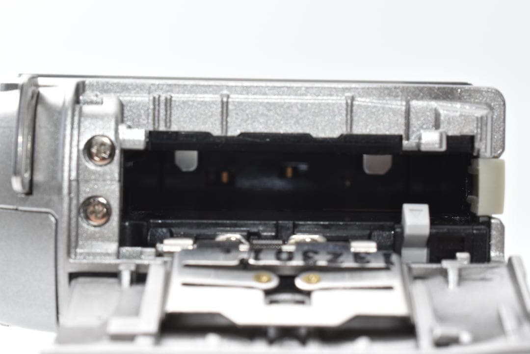 【バッテリーx2付き】ペンタックス PENTAX Q7 シルバー レンズキット