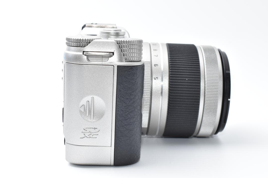 【バッテリーx2付き】ペンタックス PENTAX Q7 シルバー レンズキット