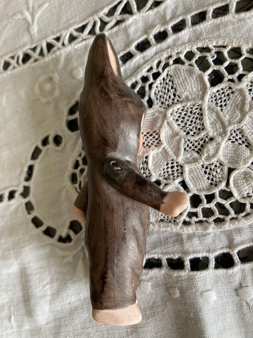 ドイツ　アンティーク　小さい　うさぎの着ぐるみ　ミニョネット　ビスクドール