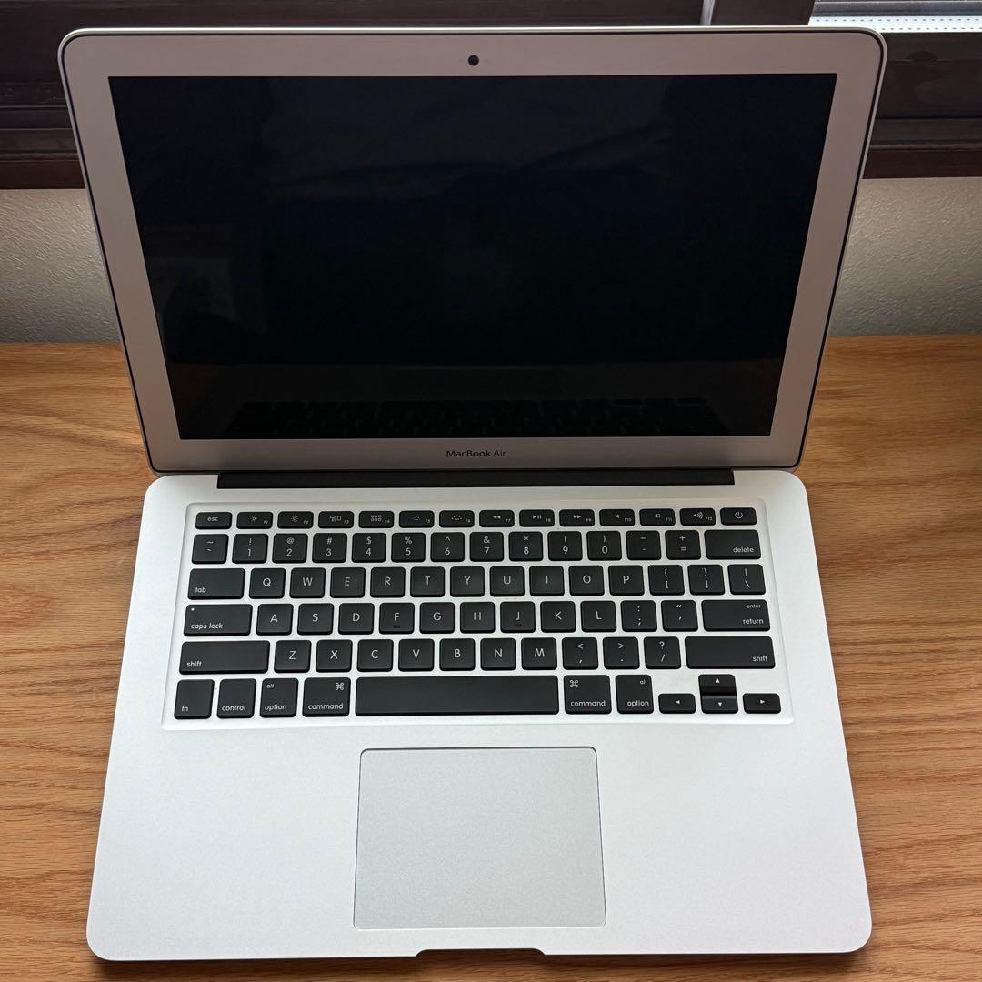 MacBook Air 13インチ（Early 2015)