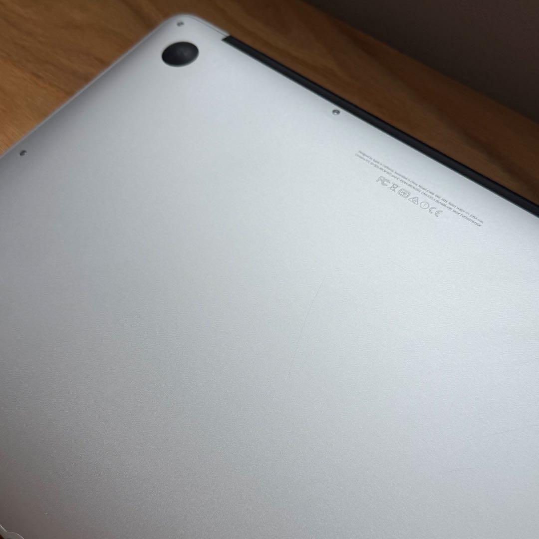 MacBook Air 13インチ（Early 2015)