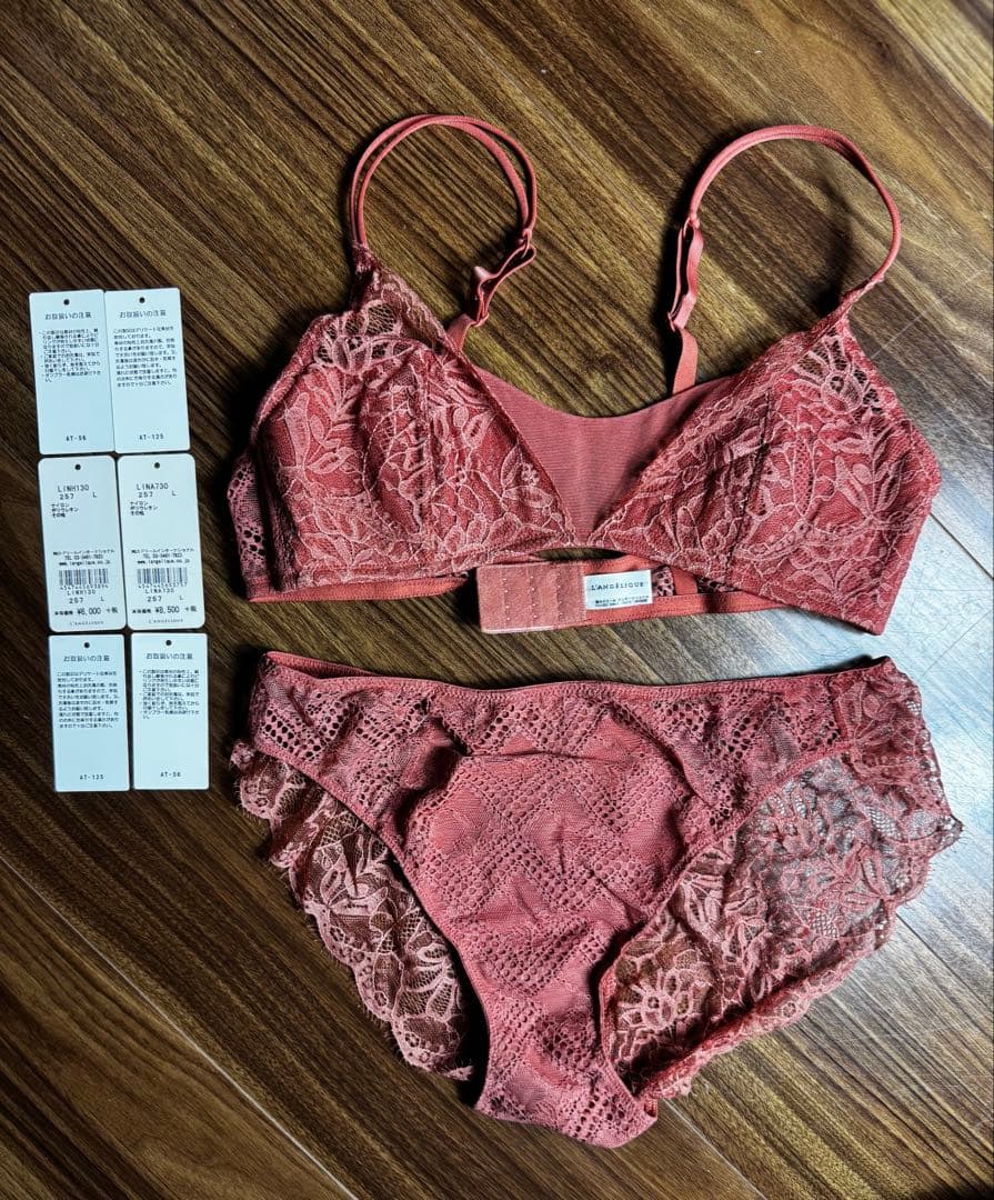 ノンワイヤーブラレースショーツセット Mサイズ