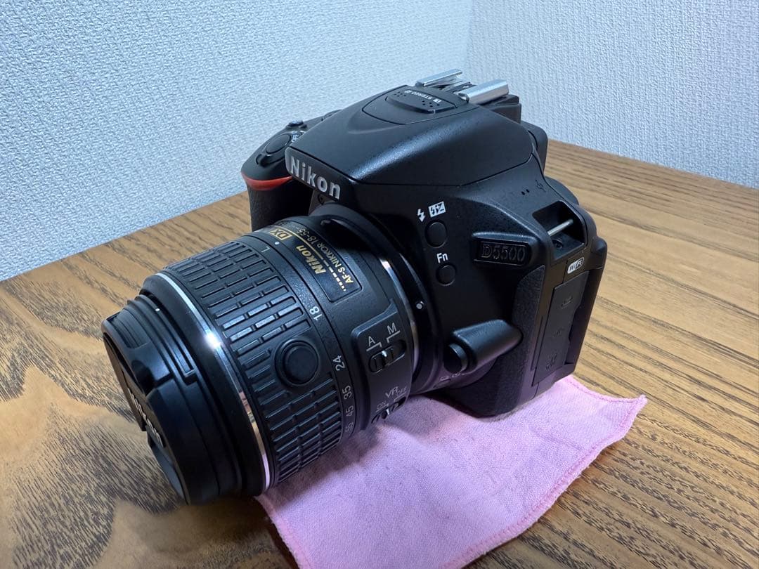Nikon ニコン D5500 デジタル一眼レフカメラ ダブルズームキット美品