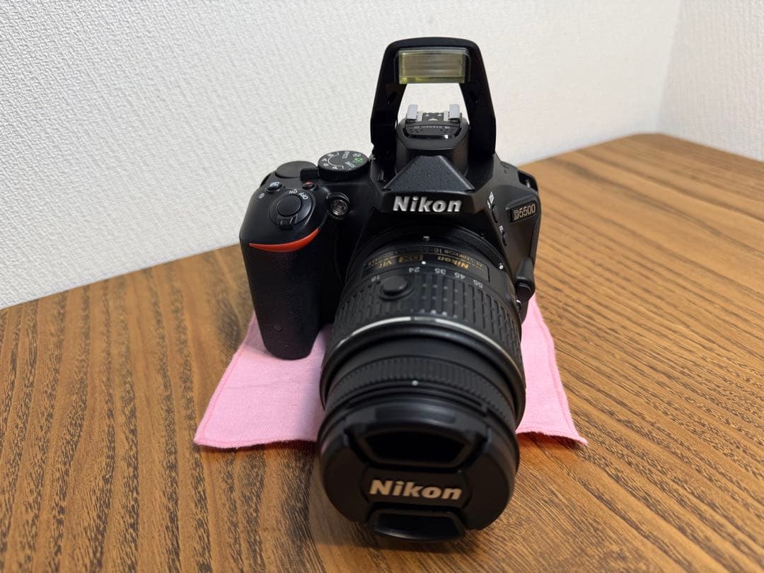 Nikon ニコン D5500 デジタル一眼レフカメラ ダブルズームキット美品