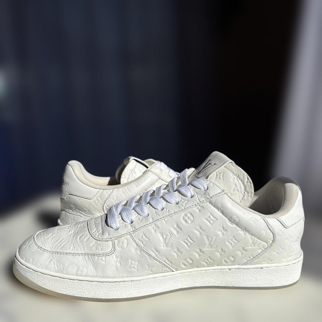 ルイヴィトン　リヴォリライン　モノグラム　スニーカー　シューズ　ルクセンブルク