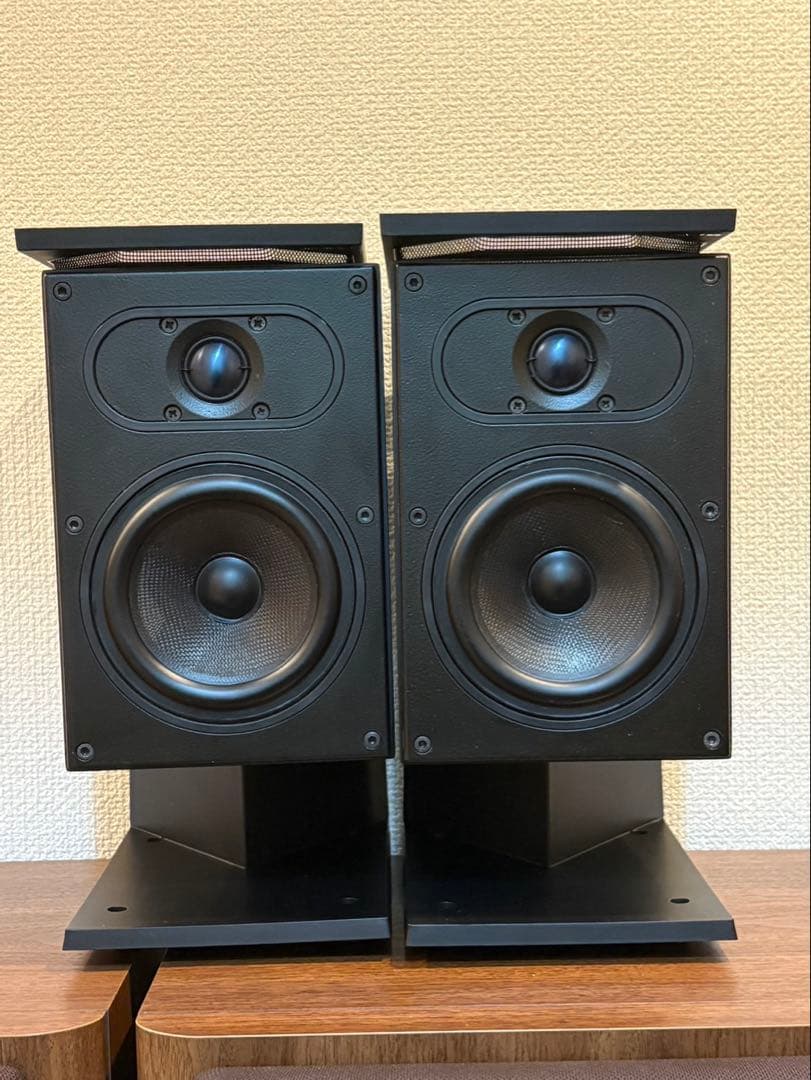 Bowers & Wilkins（B&W）CM1 black