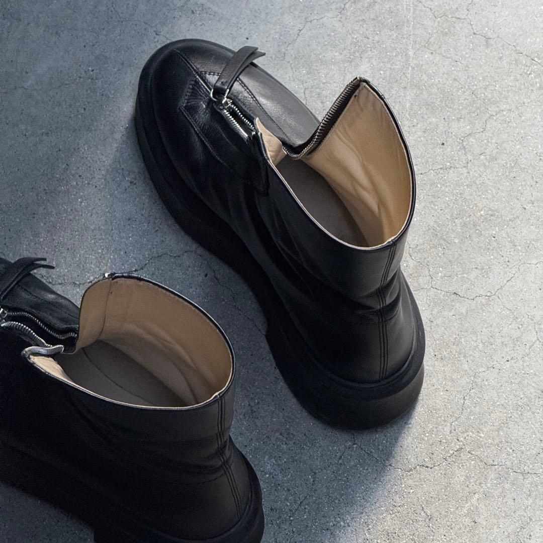 THE ROW フロントジップレザーブーツ