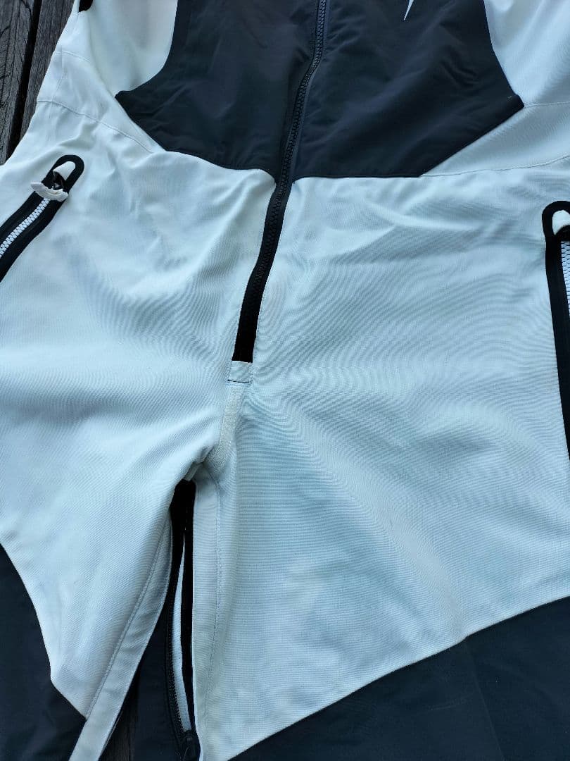 THIRTYTWO ビブパンツ　ボードパンツ　スプリングブレーク　L