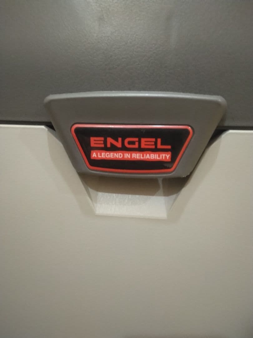 ✨美品✨ エンゲル 冷凍 冷蔵 MD14F-D ポータブル冷蔵庫 車載用 14L