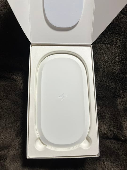 ワイヤレス充電器（新品）