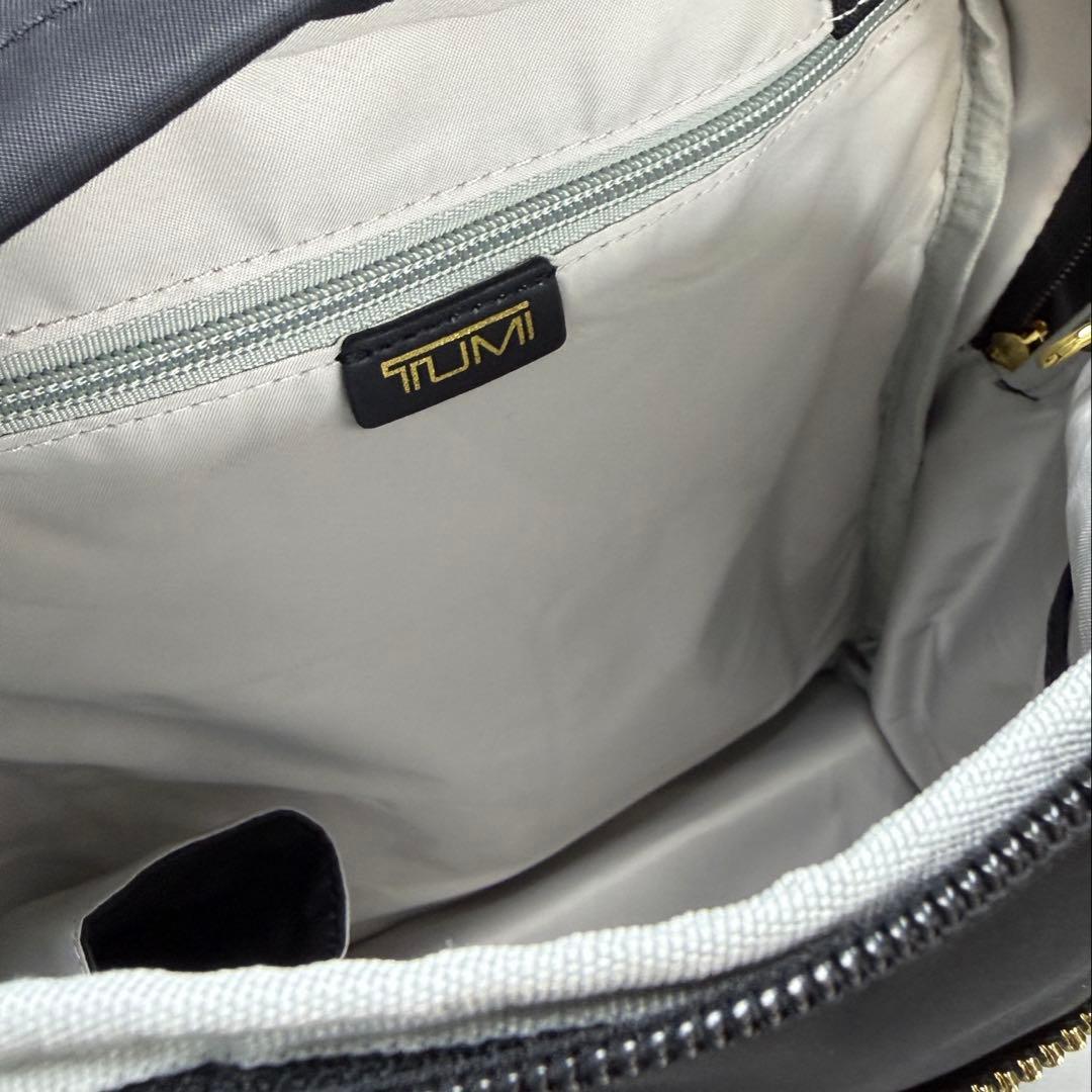 TUMI ヴォヤジュール リュック ブラック