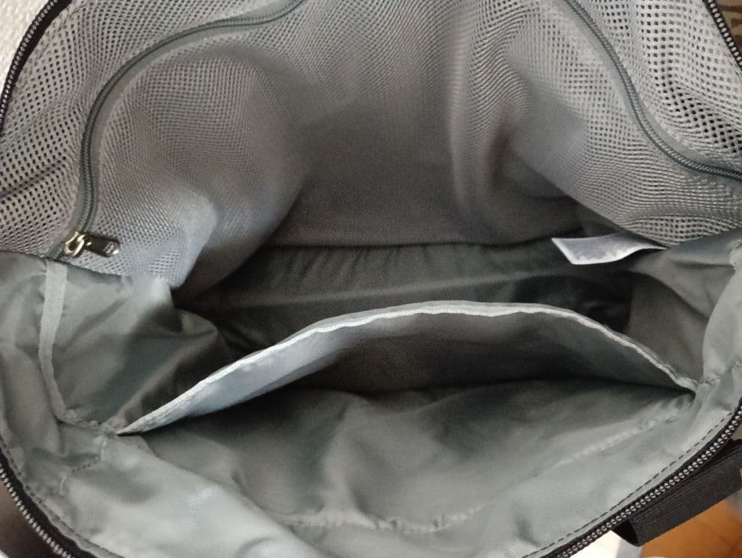 美品　ノースフェイス　BOREALIS TOTE トートバッグ　25AW