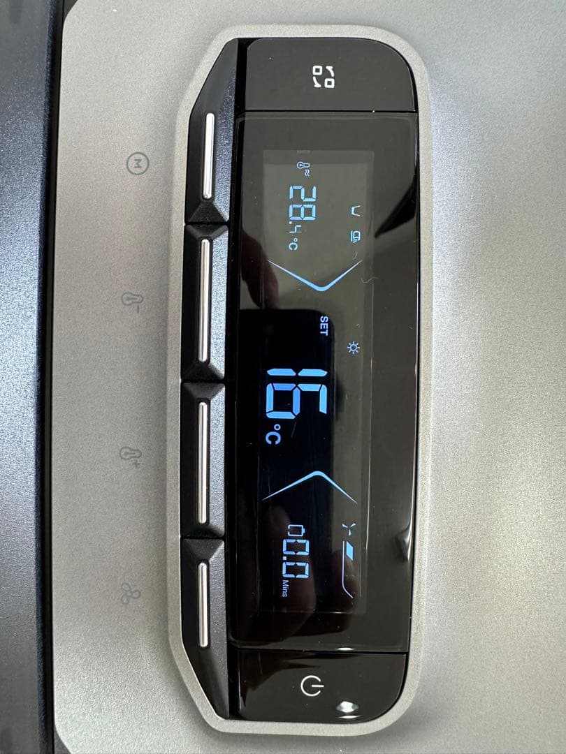 エコフローWAVE２　スマホ連携　冷房暖房付き 新品並び状態