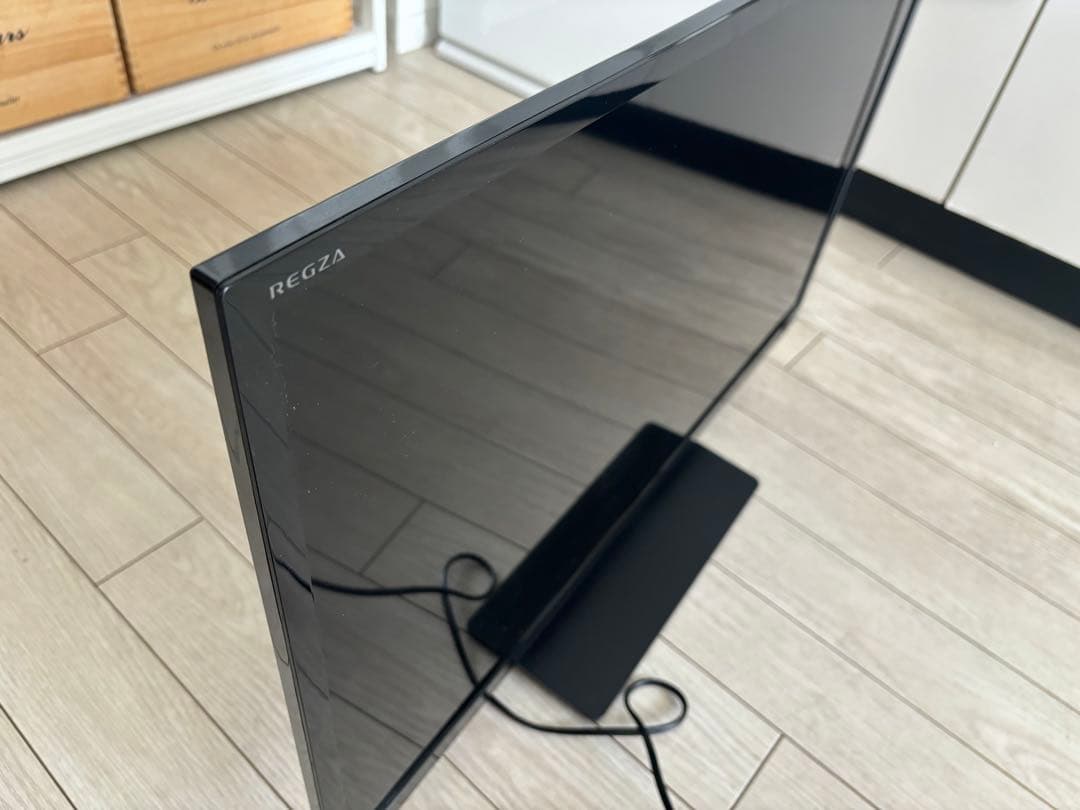 東芝TOSHIBA REGZA レグザ　32型テレビ 32S7