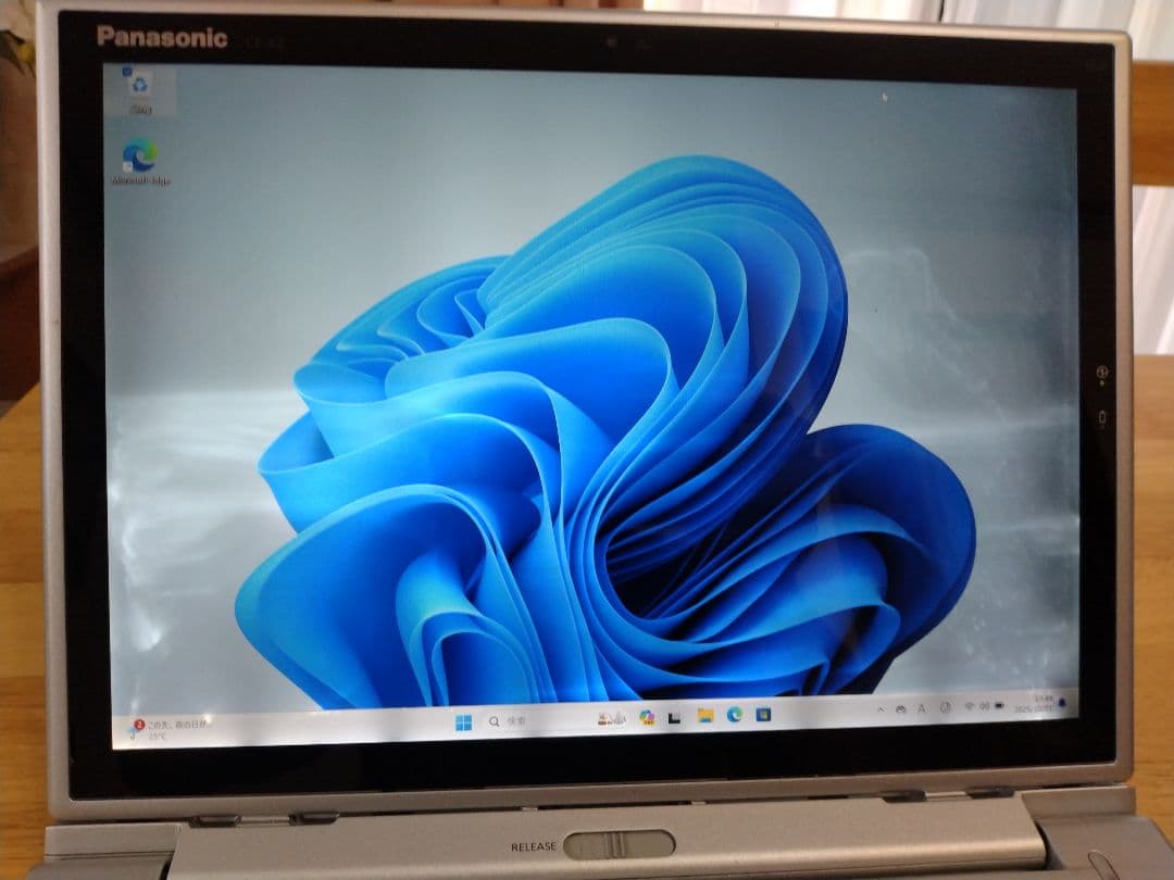 パナソニックレッツノートCF-XZ6 i5 7300U　8GB　SSD 256