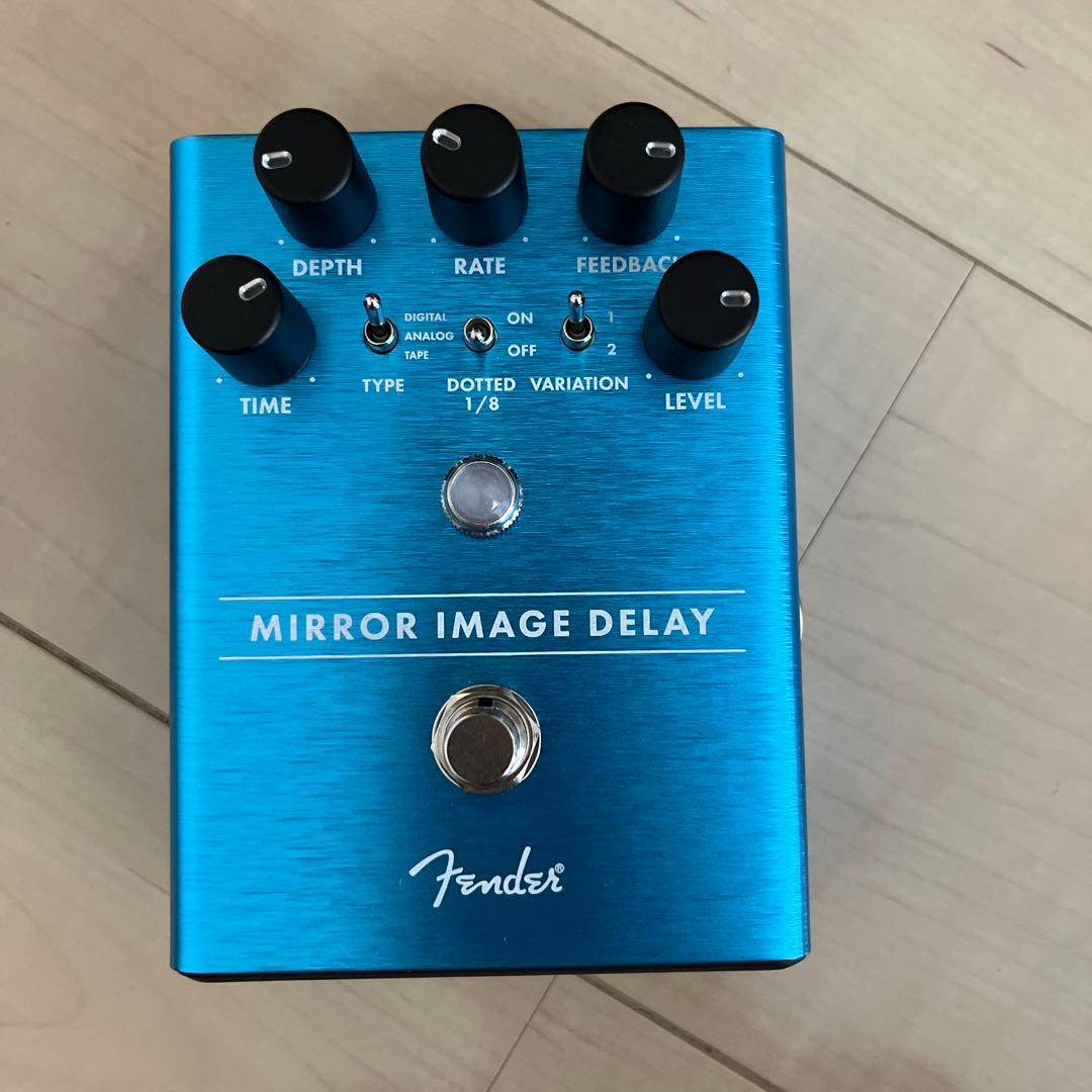 『美品』Fender MIRROR IMAGE DELAY エフェクター