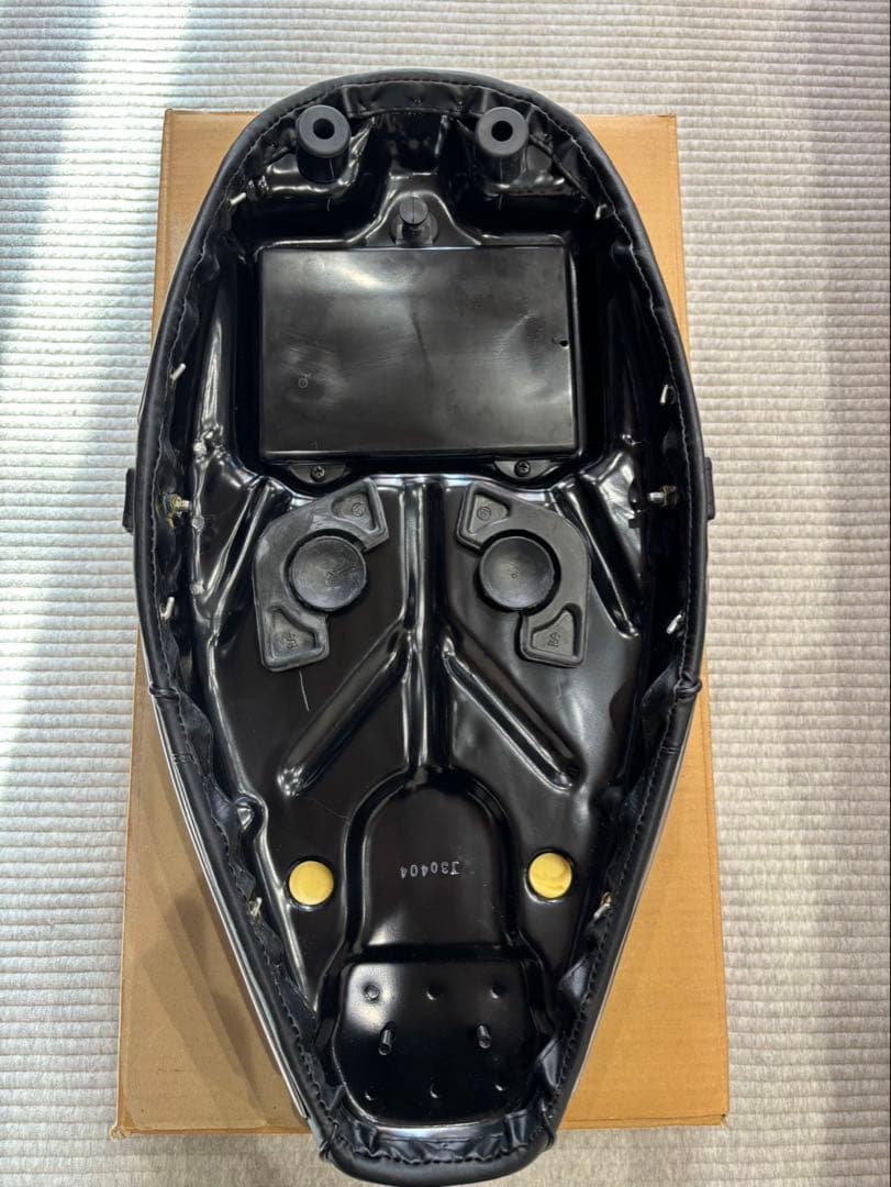 シャリー70 純正　シート