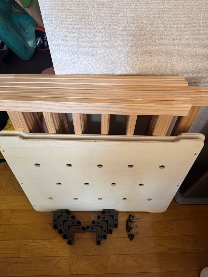 美品 RiZKiZ 木製ベビーベッド 0～24ヶ月 高さ調整機能 ベビーベッド