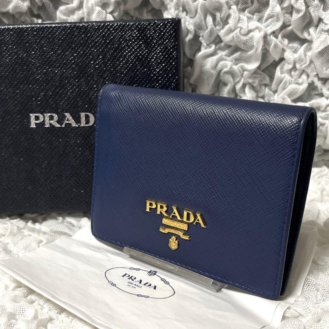 未使用級✨PRADA ネイビー 二つ折り財布　サフィアーノレザー　コンパクト