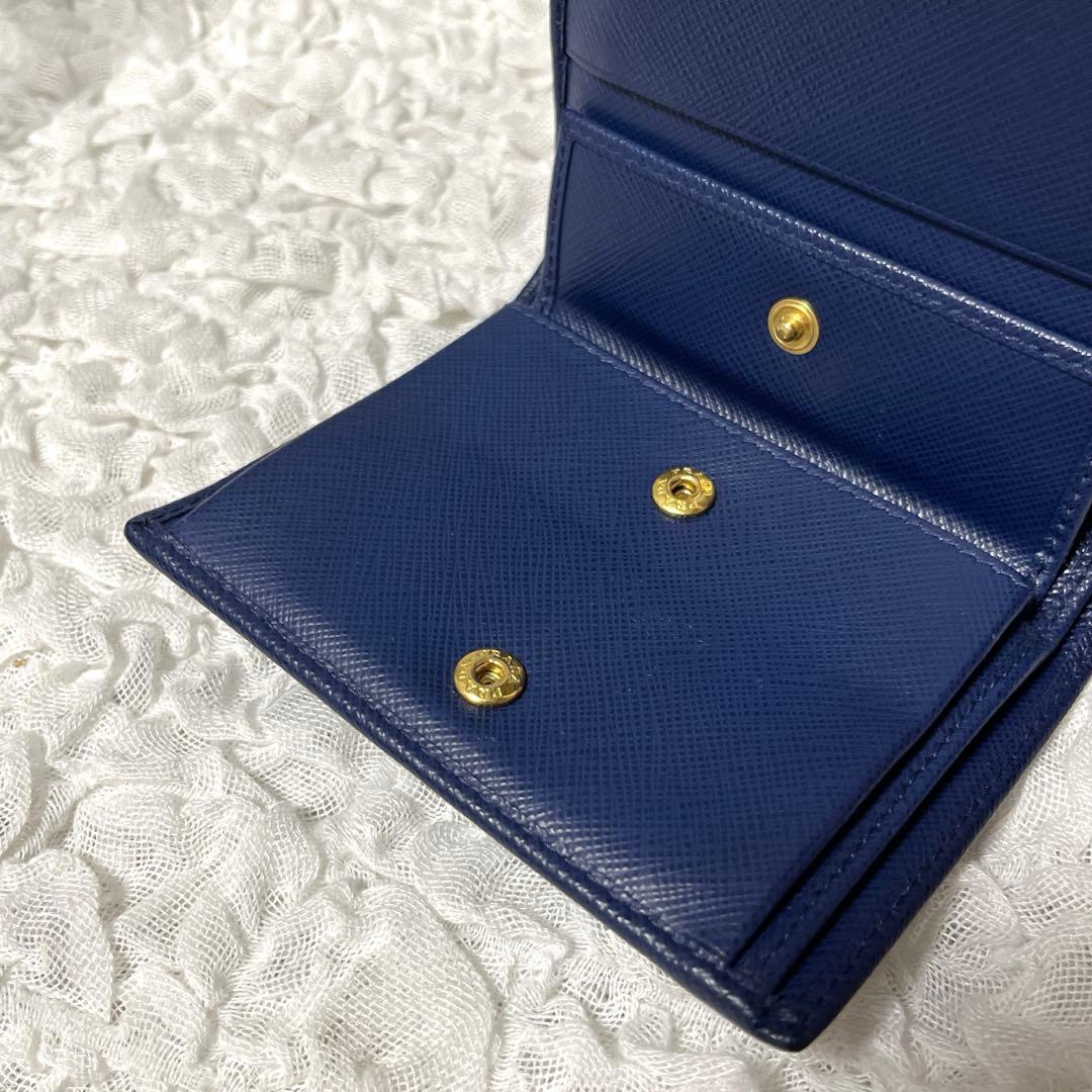 未使用級✨PRADA ネイビー 二つ折り財布　サフィアーノレザー　コンパクト