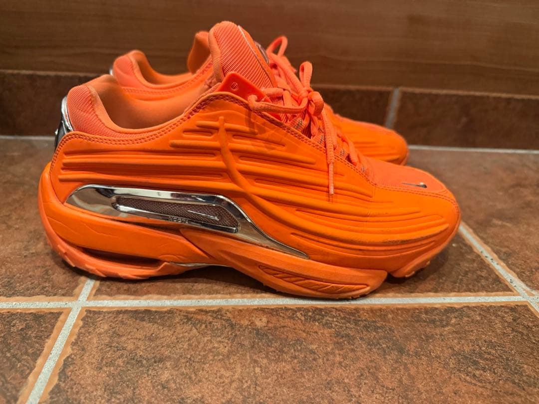 ノクタ　オレンジ　NIKEHOTSTEP2 かつき着用