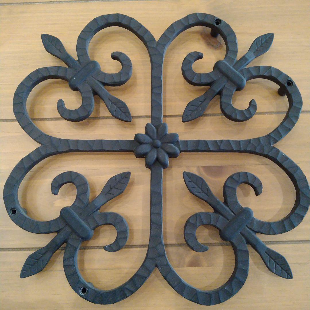 【あや】LIXIL　玄関ドア　小窓用後付鋳物