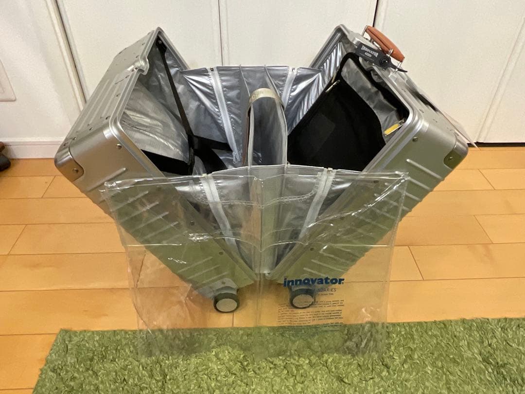 新品未使用 INNOVATOR アルミニウムキャリー 42L アルミスーツケース