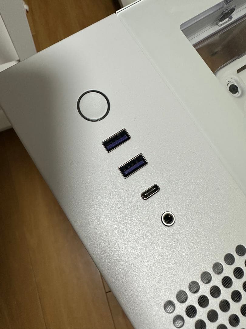 NZXT H9 Elite 2層構造ミドルタワーPCケース 強化ガラスモデル