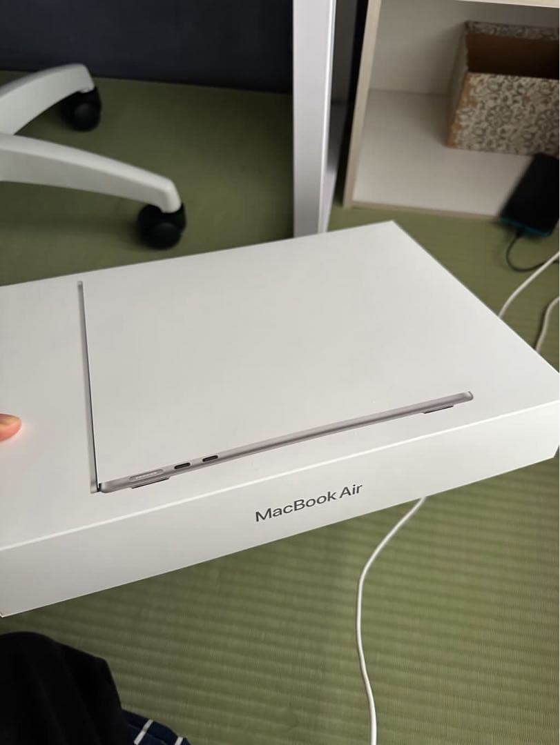 Apple MacBook 13インチ シルバー