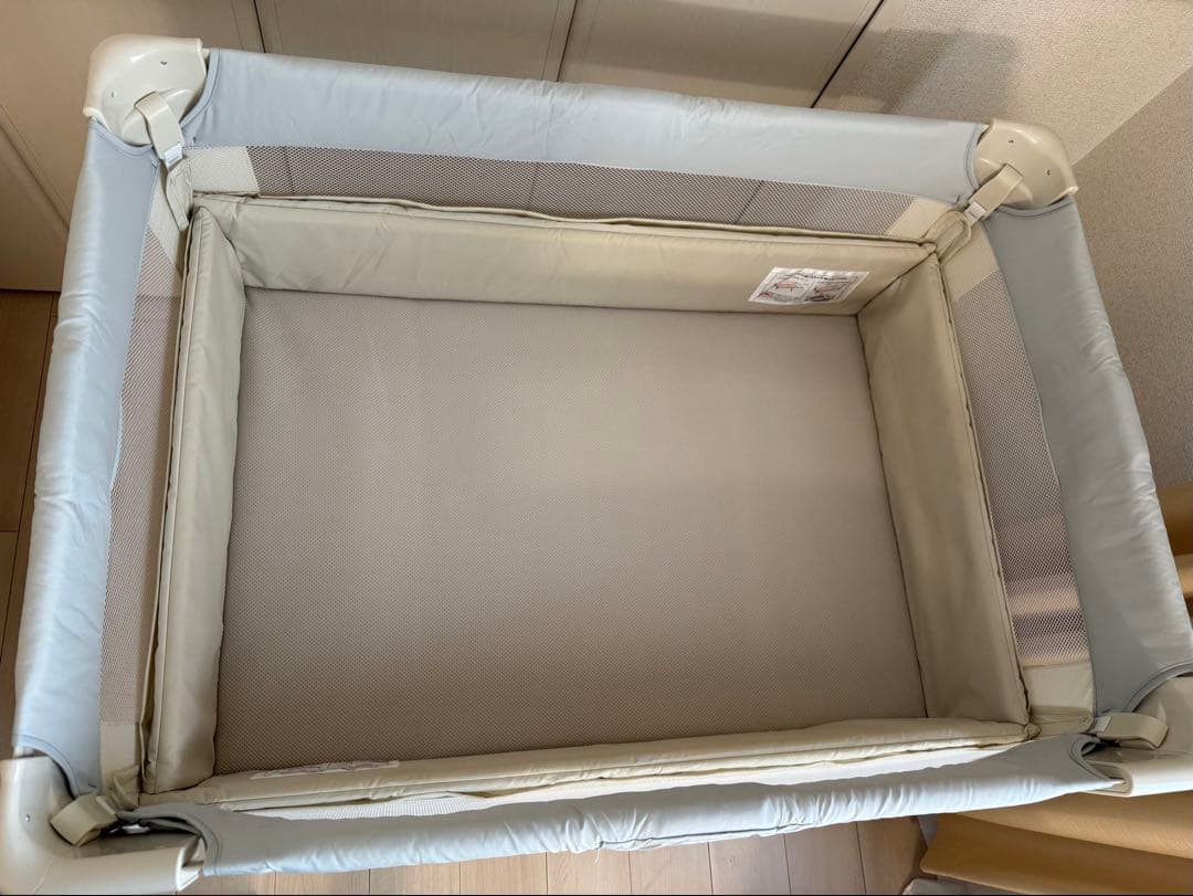 アップリカ ココネル エアー AB ホワイトグレー