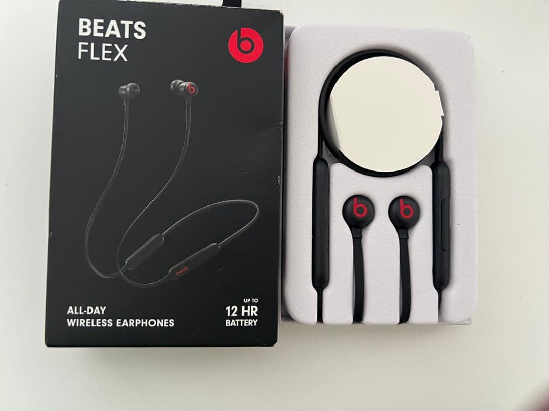 BEATS FLEX ワイヤレスイヤホン　ブラック　試用だけ