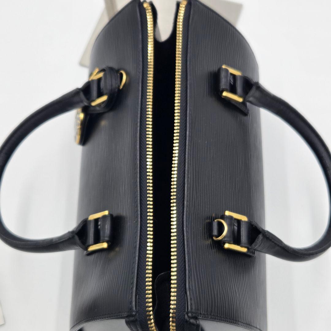 【極美品】 VALENTINO　GARAVANI 2way ミニボストンバッグ