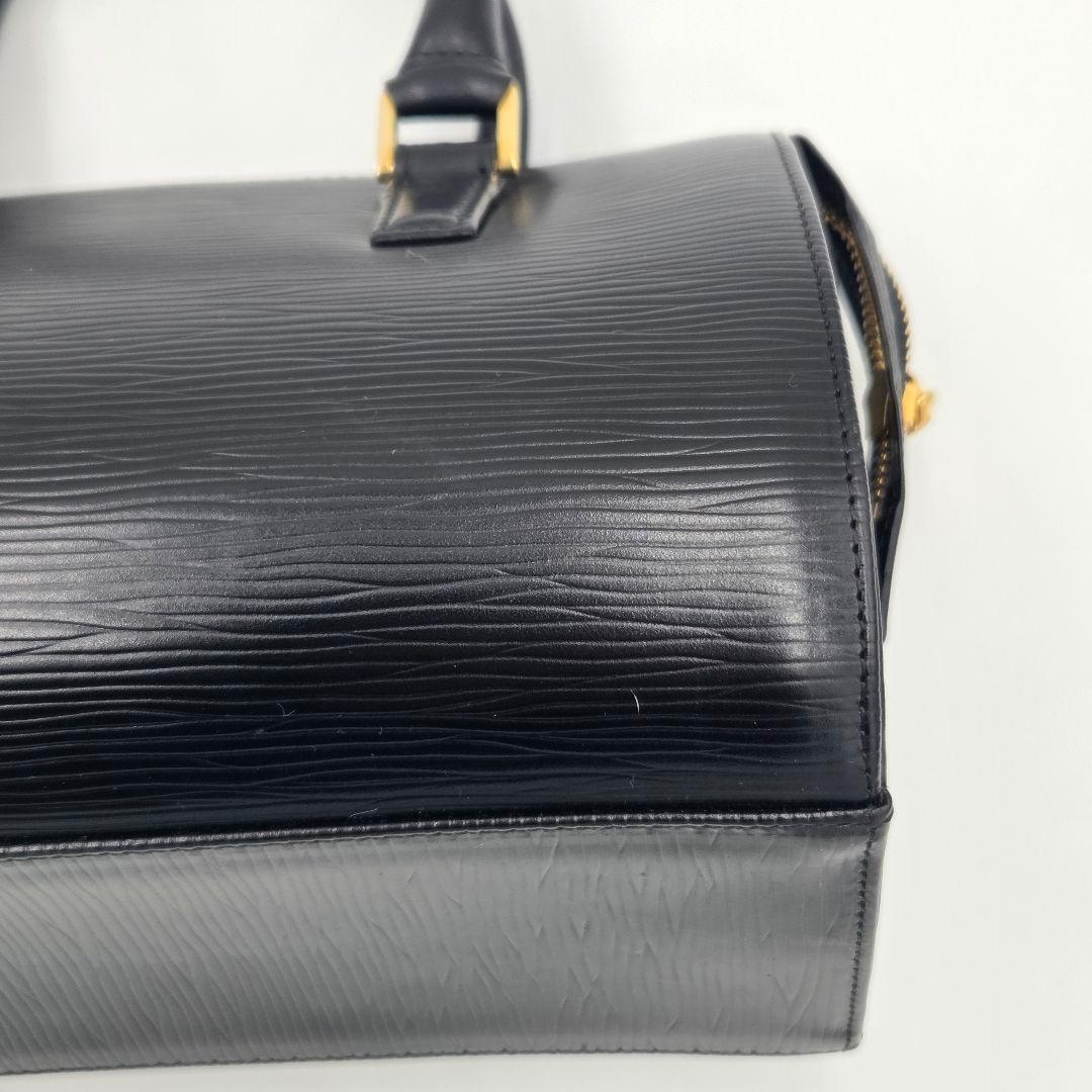 【極美品】 VALENTINO　GARAVANI 2way ミニボストンバッグ