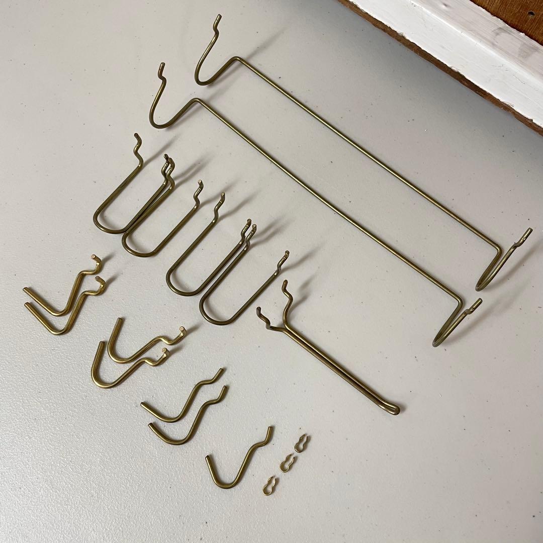 ACME Furniture 有孔ボード パンチングボード ペグボード フック付