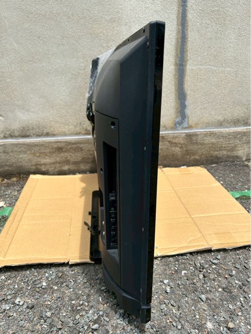 TOSHIBA (レグザ) 32V型 /ハイビジョン液晶テレビ 2016年製