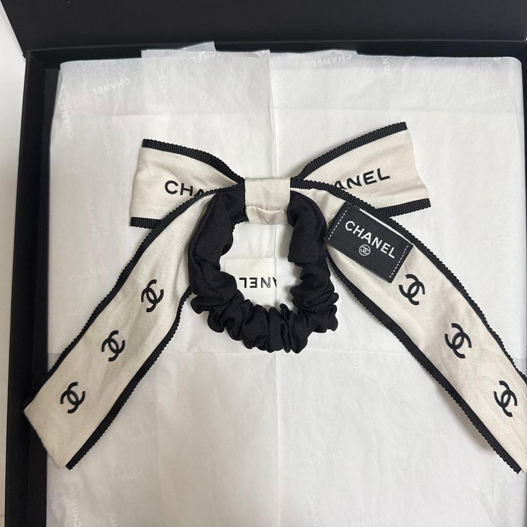 BLACKPINK ジェニー着用 CHANEL シャネル　シュシュ リボン