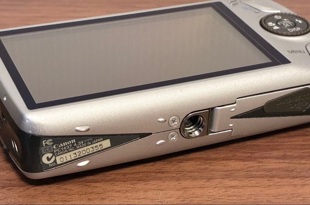 ★Canon IXY Digital 12.1メガピクセル PC1437