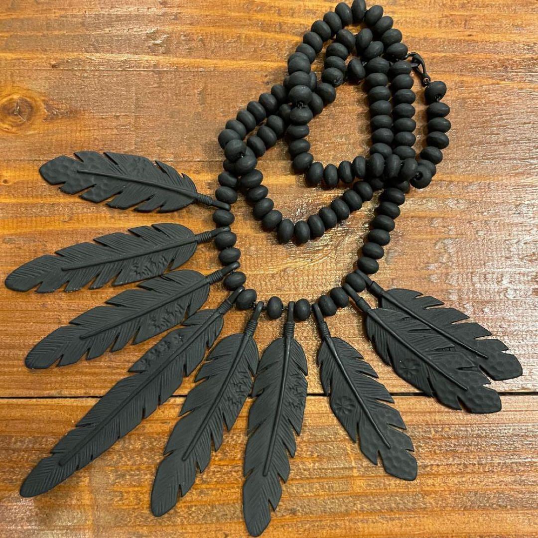 SEA 羽根モチーフ ネックレス ブラック