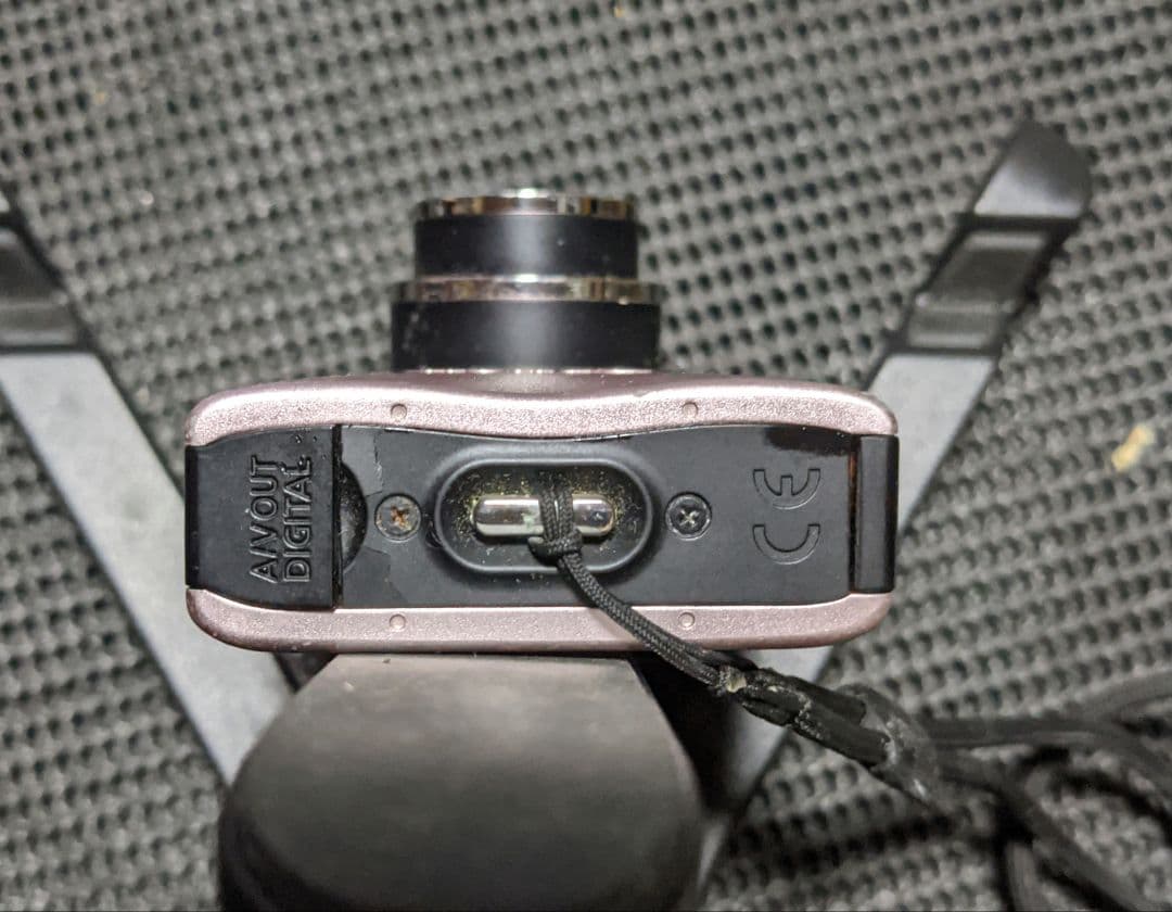 【ジャンク】キャノン IXYDIGITAL 20 IS