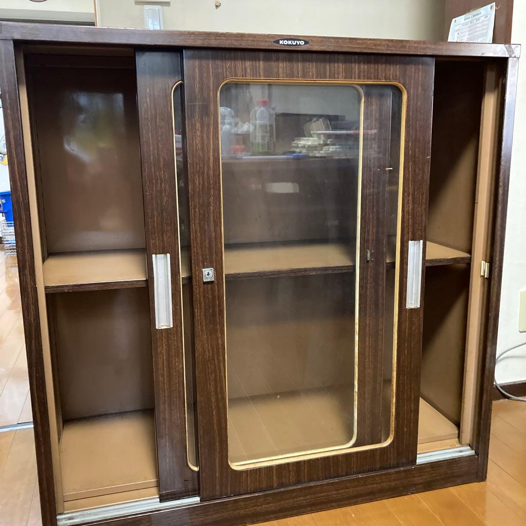 コクヨ スチール ガラス窓キャビネット 書庫 送料込 ①