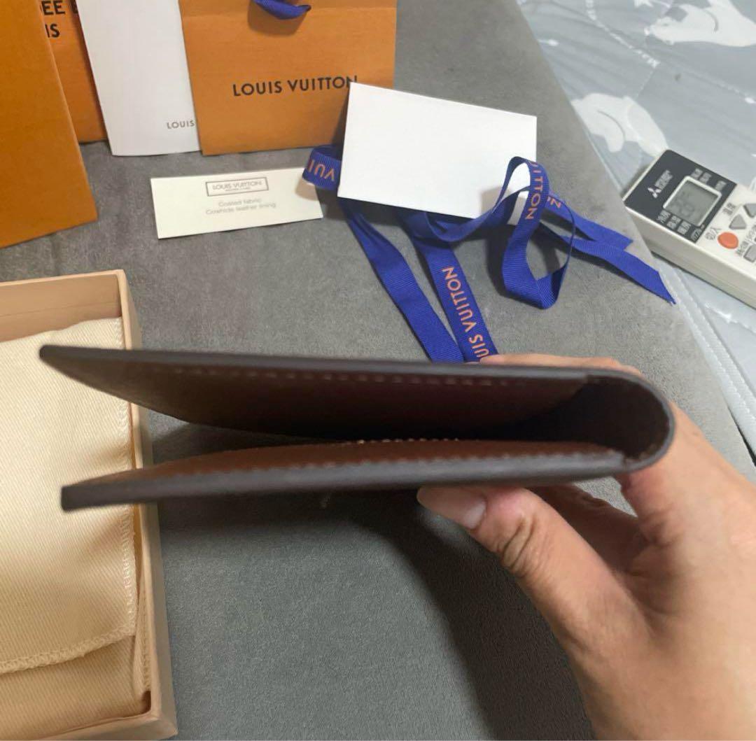 【値下げ】パスポートケース　パスポートカバー　新品未使用　備品付