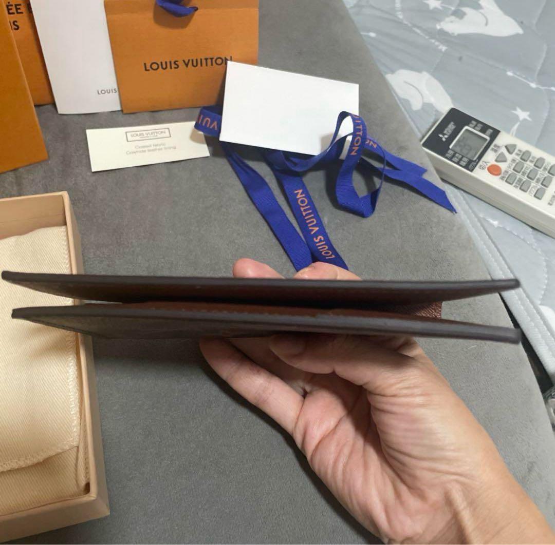 【値下げ】パスポートケース　パスポートカバー　新品未使用　備品付